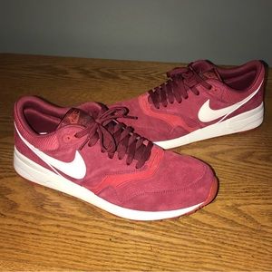 Nike Air Odyssey Low Suede Trainers